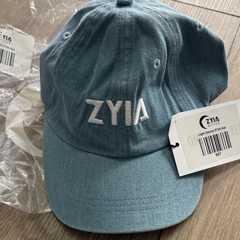 ZYIA women’s light denim Cap